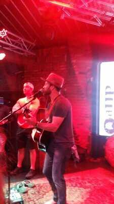 Baxter's 942 Bar & Grill