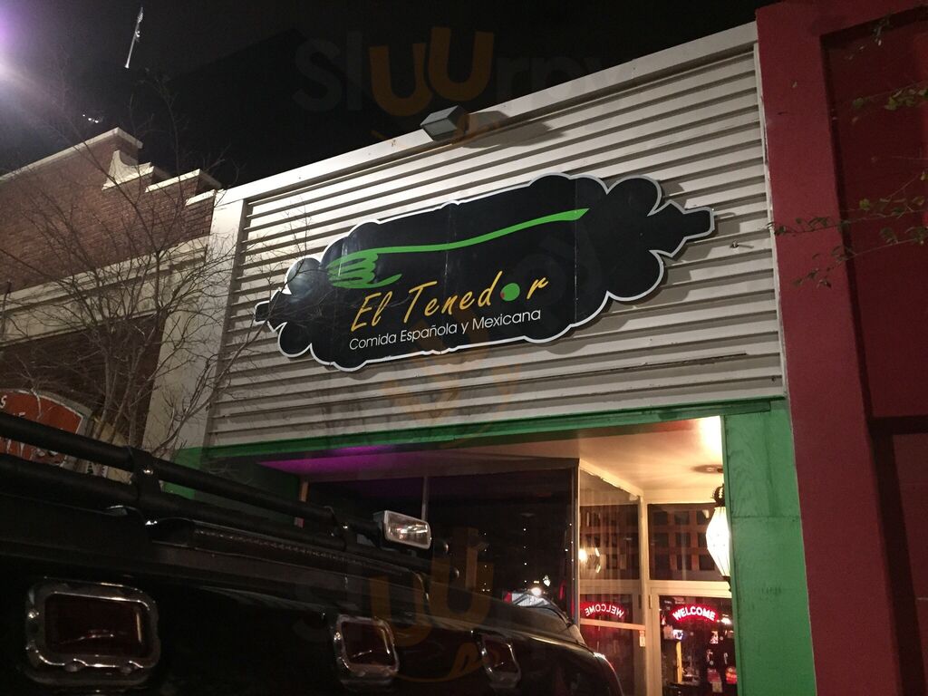 El Tenedor Restaurant