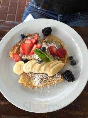 Mauro's Cafe & Ristorante