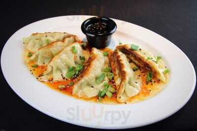 Rusty Bucket Restaurant And Tavern