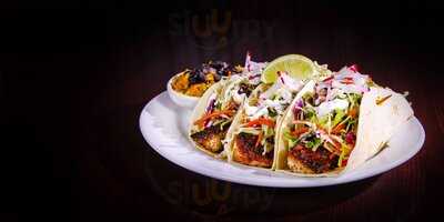 Rusty Bucket Restaurant And Tavern