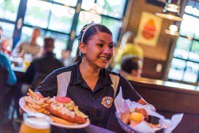 Rusty Bucket Restaurant And Tavern