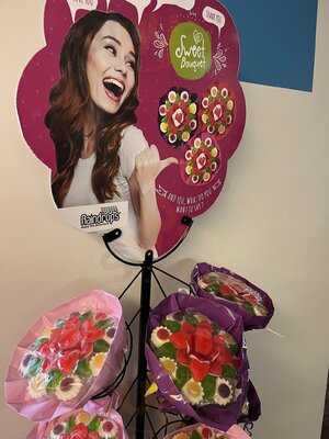 Grandpa Joe's Candy Shop