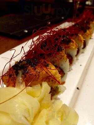 Billy Beach Sushi & Bar