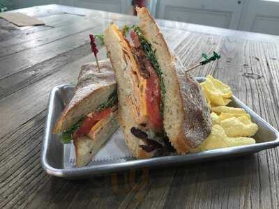 Tm Breads & Pastries