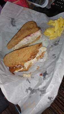 Tm Breads & Pastries