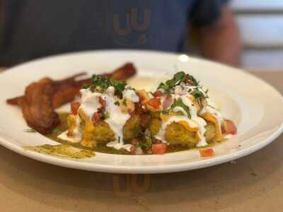 Bailey's Breakfast & Lunch