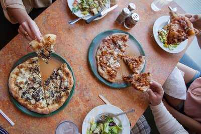 Spin! Neapolitan Pizza