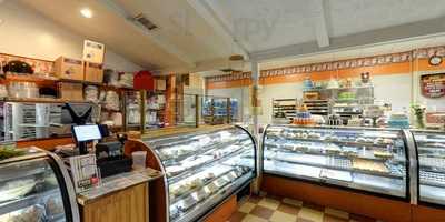 Heitzman Traditional Bakery And Deli