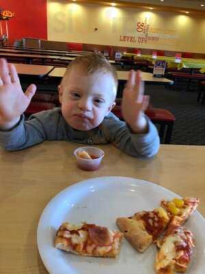 Peter Piper Pizza