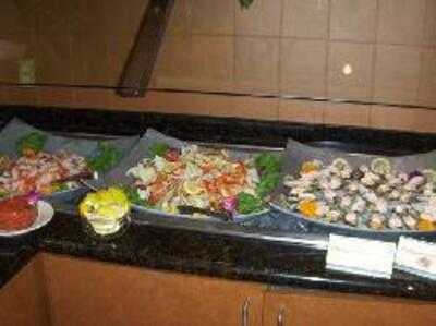 Regatta Bar & Grille