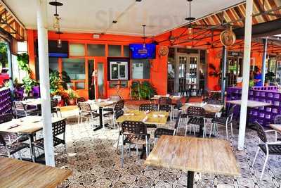 El Chile Cafe Y Cantina