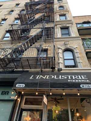 L'industrie Pizzeria