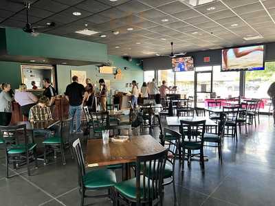 Cunninghams Pub And Grill