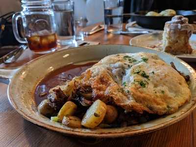 Thackeray: Cafe & Bar