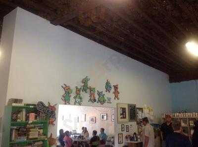 Hodgepodge Coffee House And Gallery