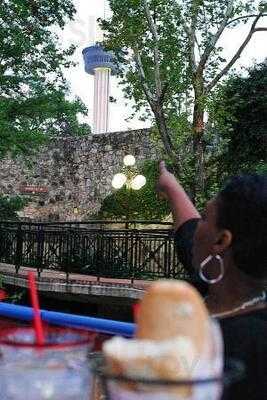San Antonio Dinner Cruises