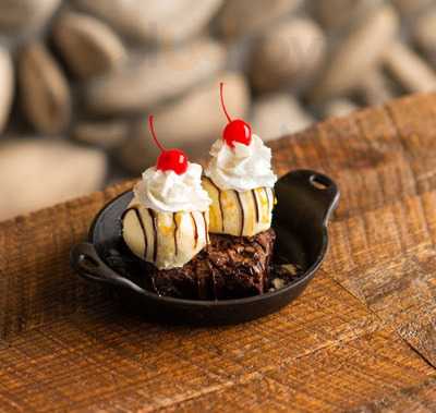 Twin Peaks Restaurants