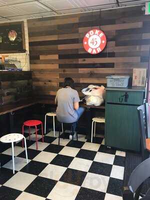 45th Stop N Shop & Poke Bar