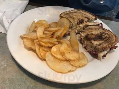 Alpha Omega Grill And Pizzeria