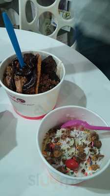Sweet Spoons Frozen Yogurt