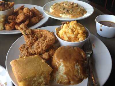 Jazzy's Resturant And Lounge