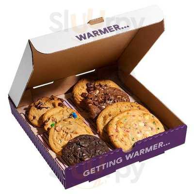 Insomnia Cookies