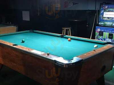 Tailgaters Sports Bar