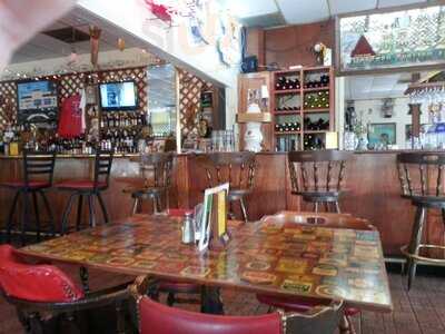 Bb Rover's Cafe & Pub