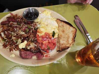 Snooze, An A.m. Eatery
