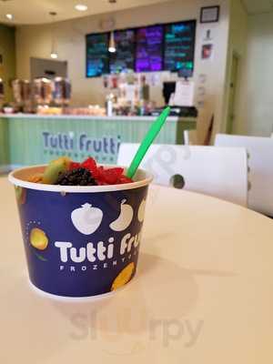 Tuttie Frutti Frozen Yogurt