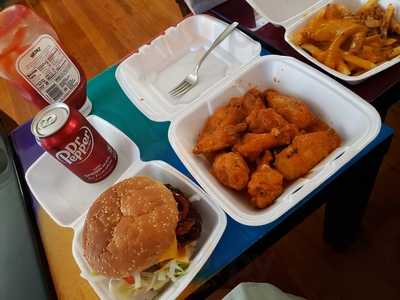 Mike's Chili & Gyros