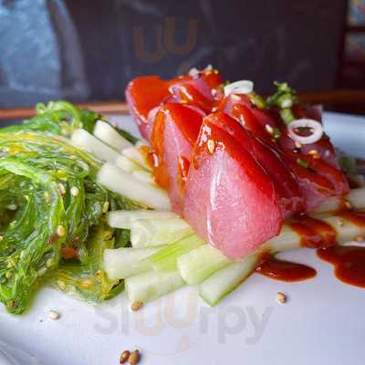 Sushi San & Thai Jai Dee