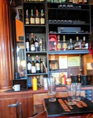 The Deluxe Bar And Grill