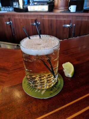 The Deluxe Bar And Grill