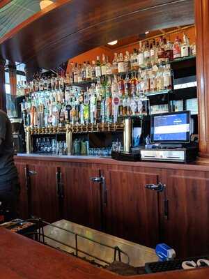 The Deluxe Bar And Grill