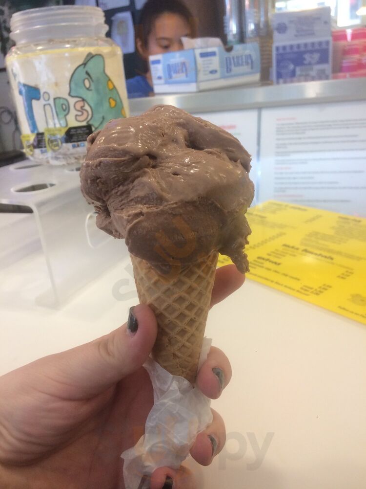 Ted And Wally's Ultra-premium Homemade Ice Cream