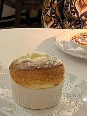 La Rendezvous Bistro