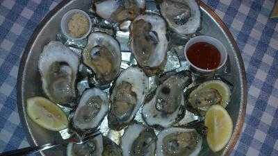 The Captain's Seafood & Oyster Bar