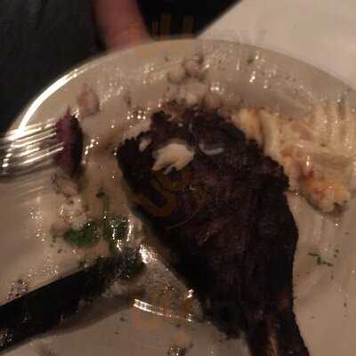 Hal's "the Steakhouse"