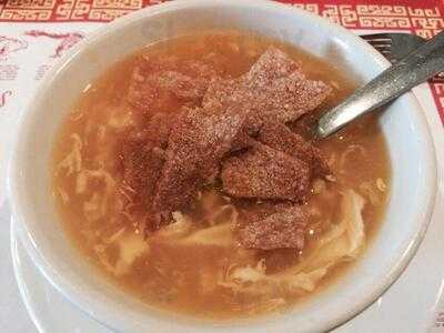 Gins Chinese Restaurant