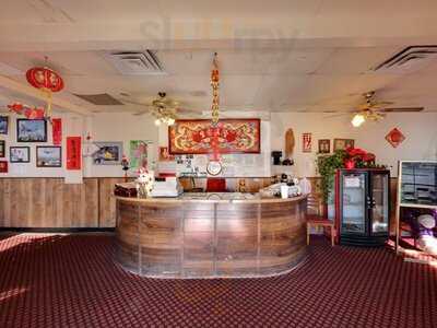 Gins Chinese Restaurant