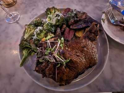 Lone Star Steakhouse & Saloon