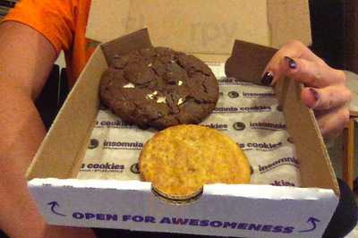 Insomnia Cookies