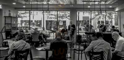 Wallace's Whiskey Room & Kitchen