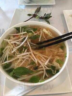 Seaside Pho & Grill