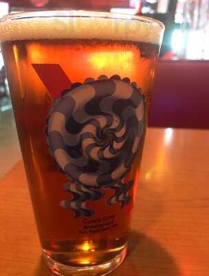 Moe's & Joe's Bar And Grill