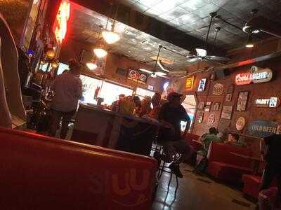 Moe's & Joe's Bar And Grill