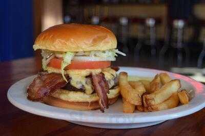 Moe's & Joe's Bar And Grill