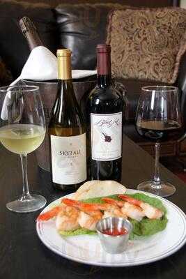 Shakers Fine Spirits & Wine Lounge